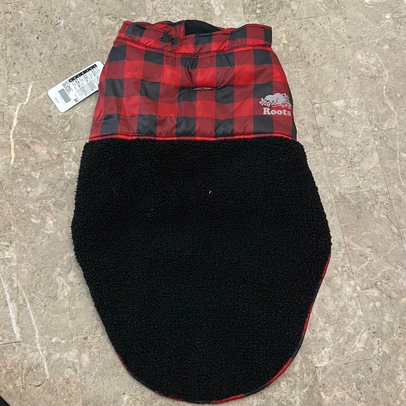 Roots x Canada Pooch Park Plaid Sherpa Vest - Picture 3 of 5